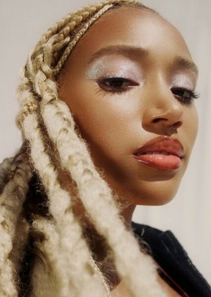 Amandla Stenberg photo