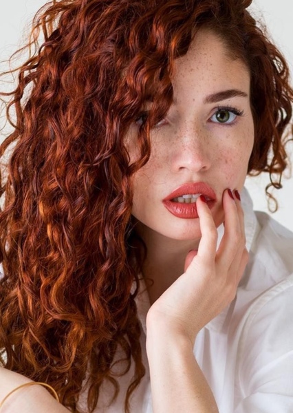 Amara Vayder