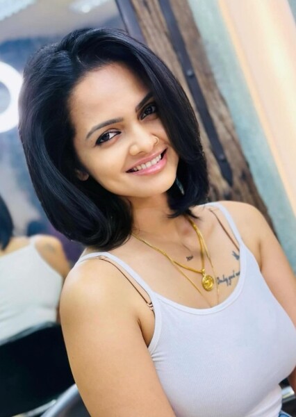 Amaya Adikari photo