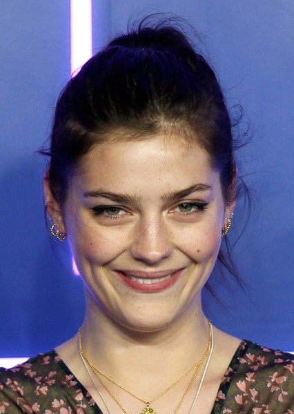 Amber Anderson photo
