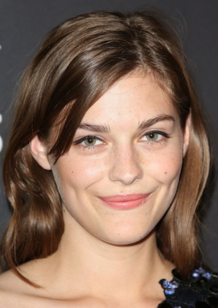 Amber Anderson photo