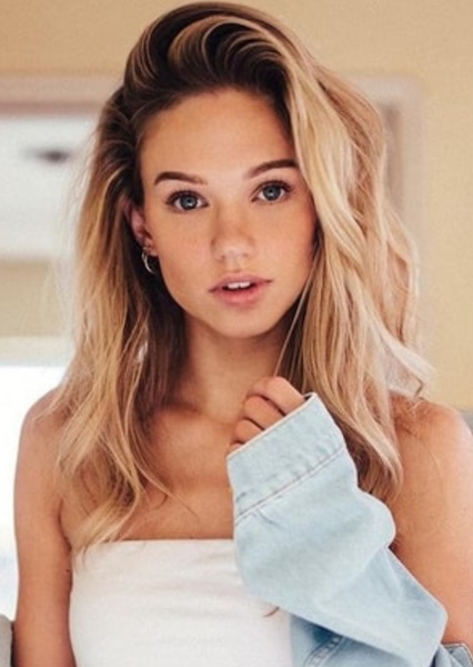 Amber Black photo