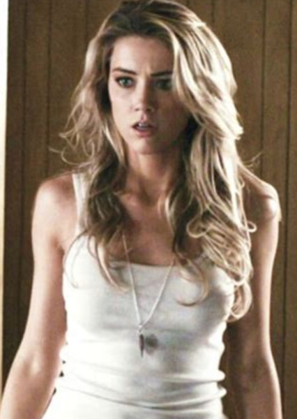 Amber Heard photo