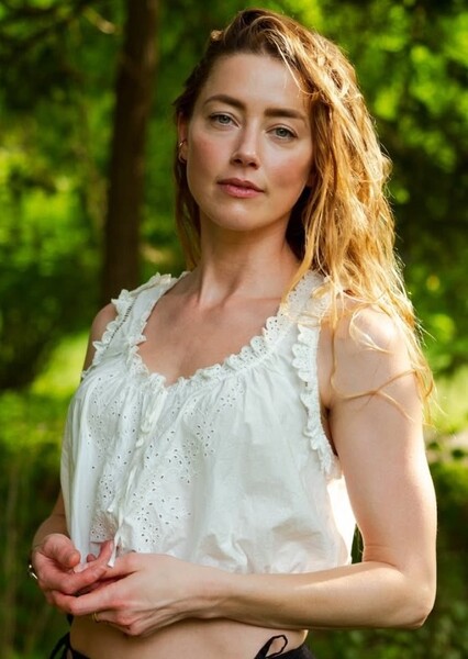 Amber Heard photo