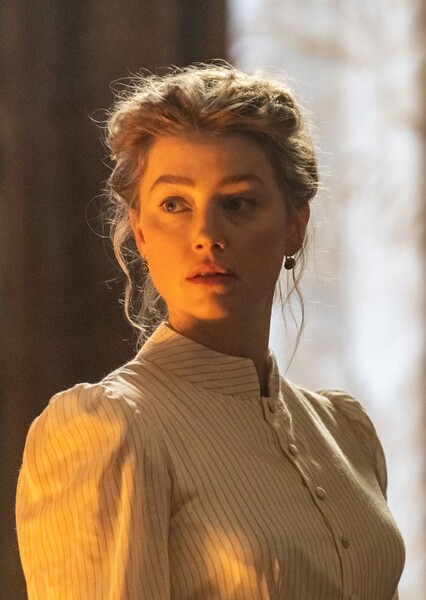 Amber Heard photo