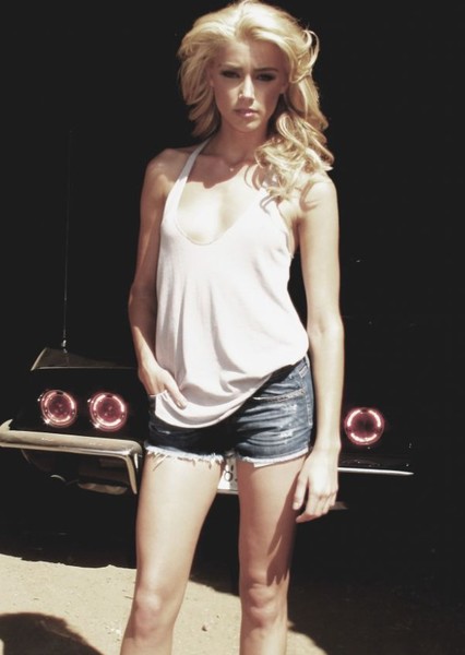 Amber Heard photo