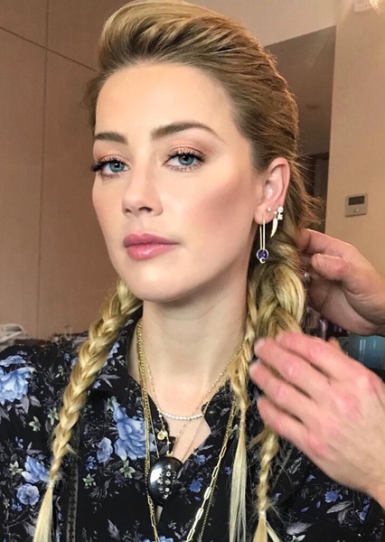 Amber Heard photo