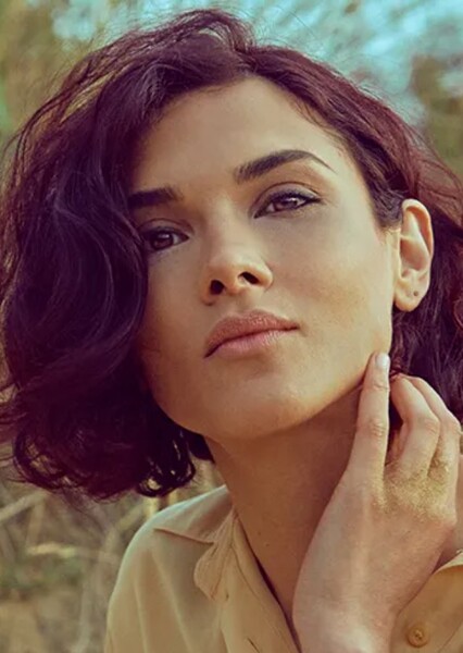 Amber Rose Revah photo