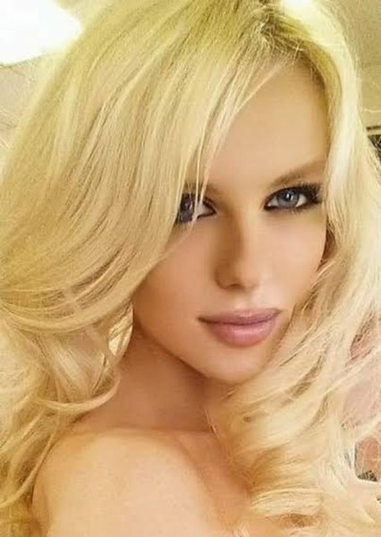 Amber Sienna photo