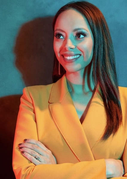Amber Stevens West photo