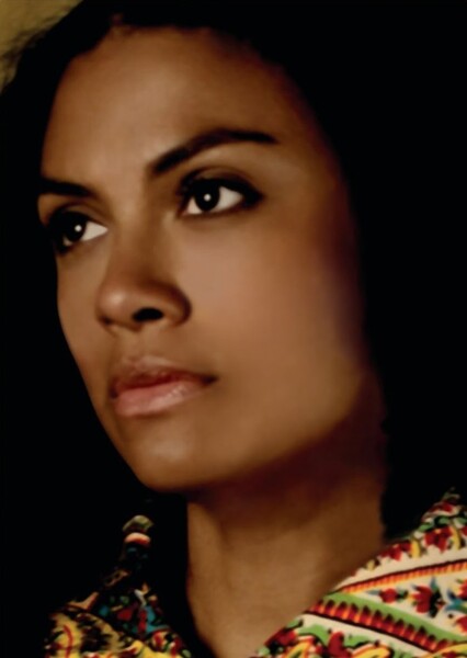 Amel Larrieux photo