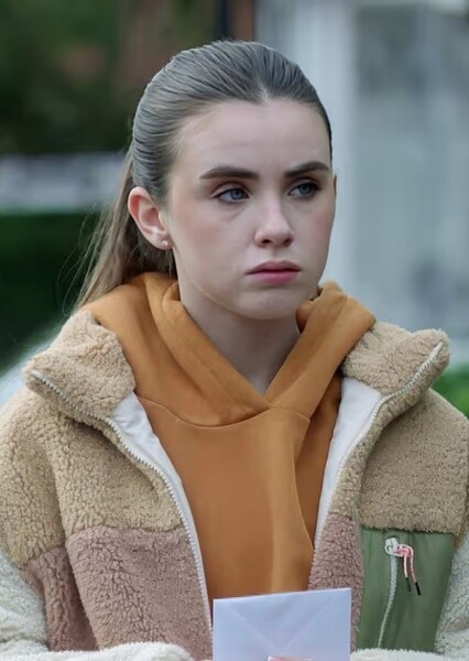 Amelia Flanagan photo