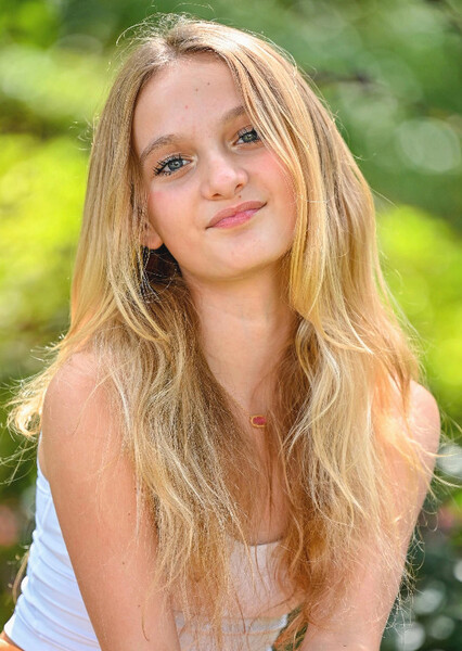 Amelie McLain