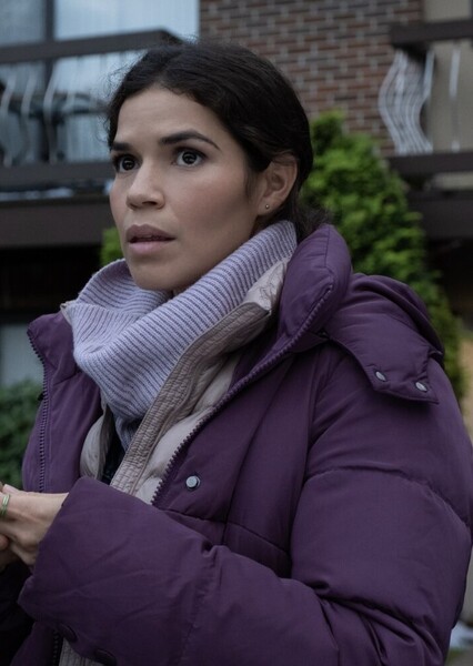 America Ferrera photo