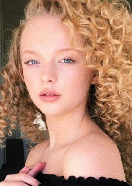 Amiah Miller photo