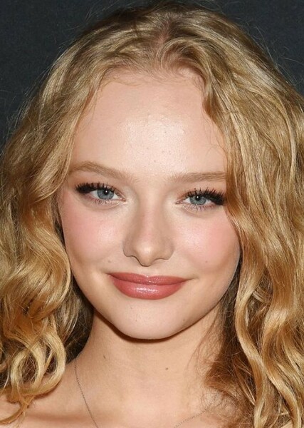 Amiah Miller photo