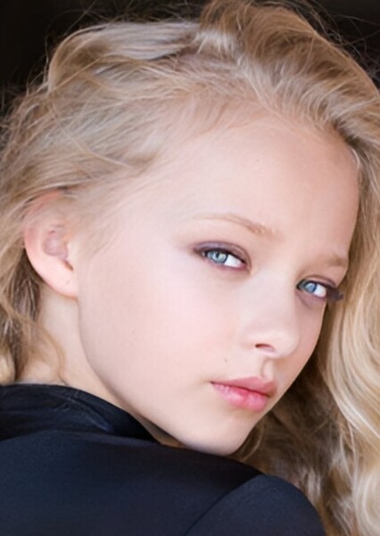 Amiah Miller photo