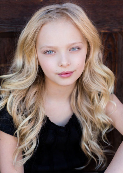 Amiah Miller photo