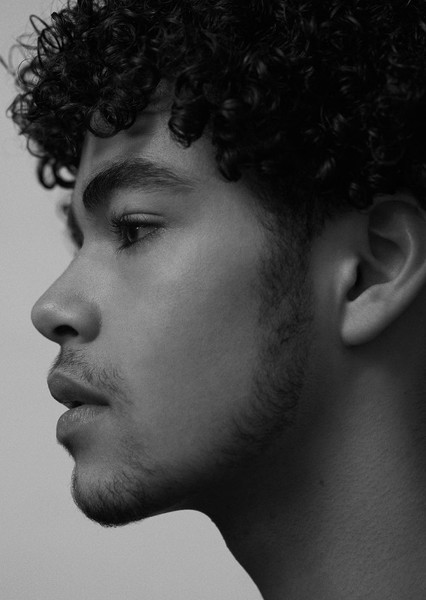 Amir Wilson photo