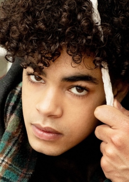 Amir Wilson photo