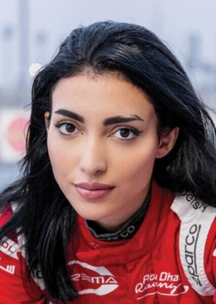 Amna Al Qubaisi photo