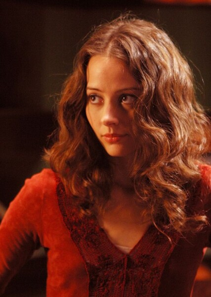 Amy Acker photo