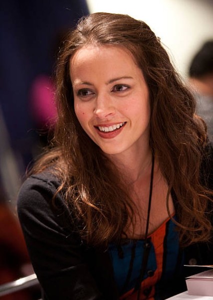 Amy Acker photo