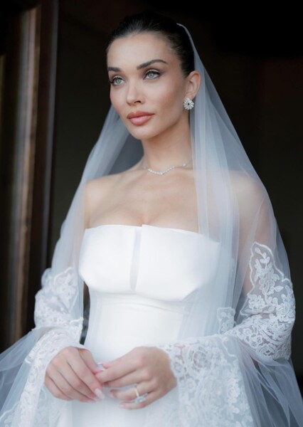 Amy Jackson photo