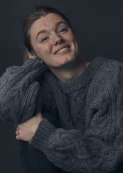 Amy James-Kelly photo