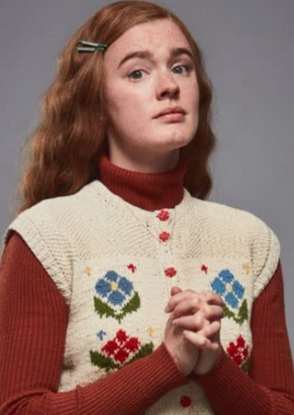 Amy James-Kelly photo