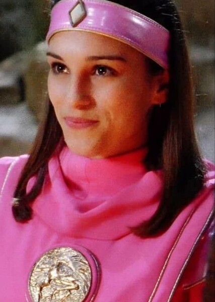 Amy Jo Johnson photo