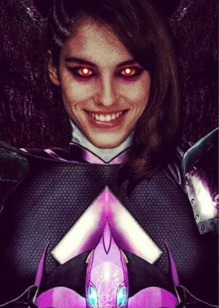 Amy Jo Johnson photo