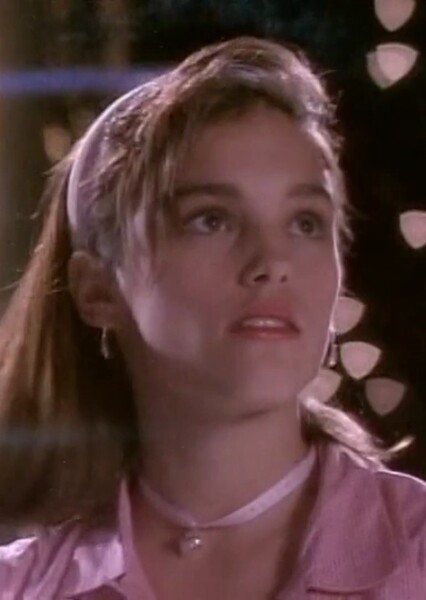 Amy Jo Johnson photo