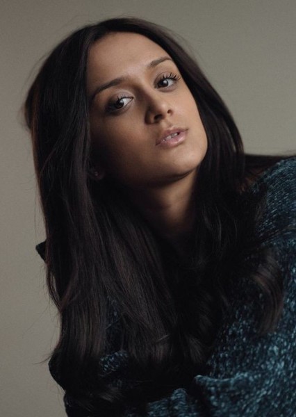 Amy-Leigh Hickman photo