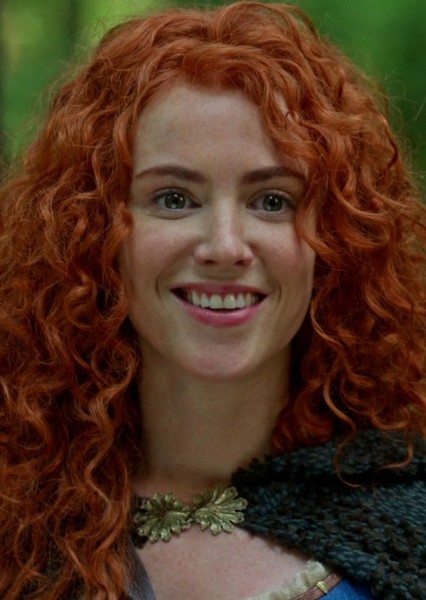 Amy Manson photo
