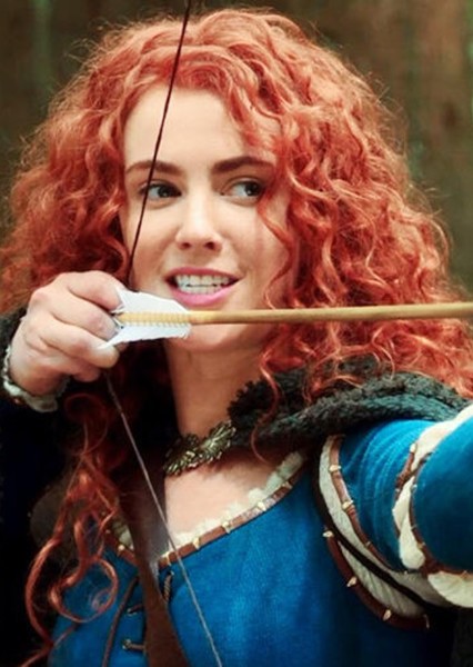Amy Manson photo