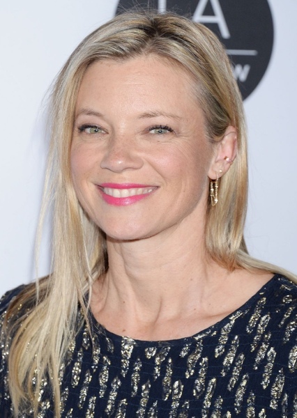 Amy Smart photo
