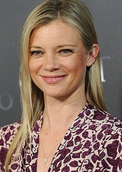 Amy Smart photo