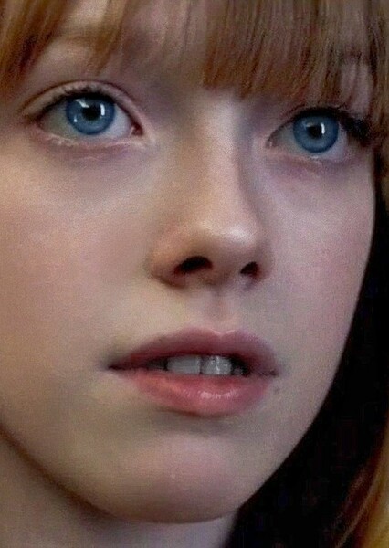 Amybeth McNulty photo