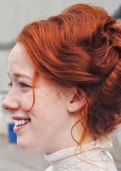 Amybeth McNulty photo