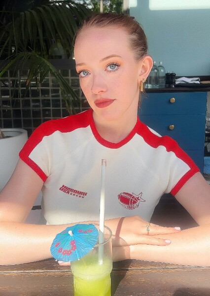 Amybeth McNulty photo