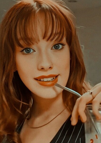 Amybeth McNulty photo
