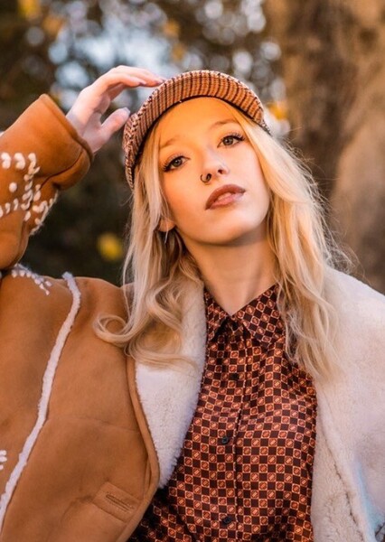 Amybeth McNulty photo
