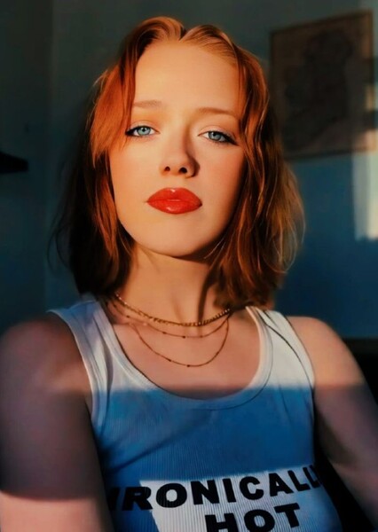 Amybeth McNulty photo