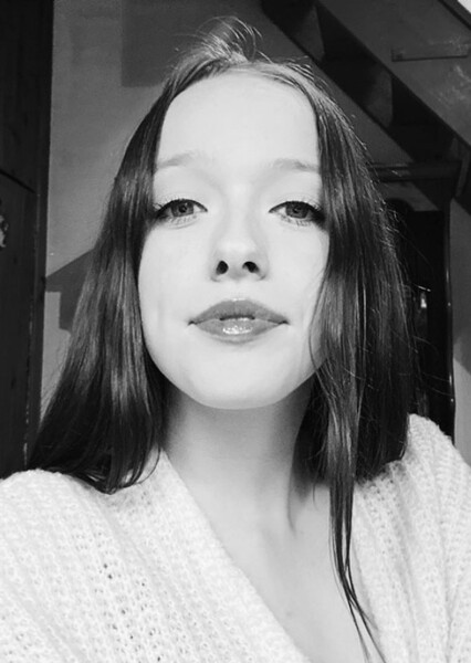 Amybeth McNulty photo