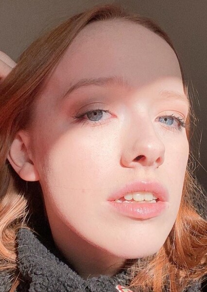 Amybeth McNulty photo