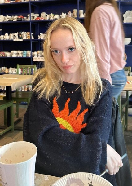Amybeth McNulty photo