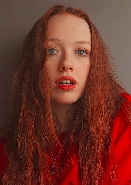 Amybeth McNulty photo