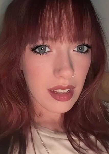 Amybeth McNulty photo