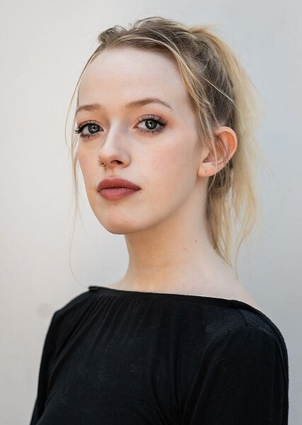 Amybeth McNulty photo